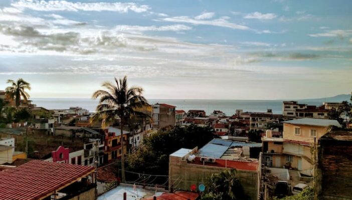 AirBnB dejaría hasta 5 millones mensuales a Vallarta