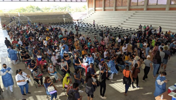 Llama Región Sanitaria a la calma a quienes no alcanzaron vacuna de refuerzo