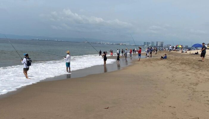 Todo listo para el torneo de pesca de orilla en Puerto Vallarta