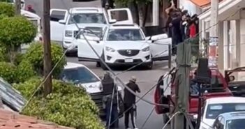 ¡De terror! En plena calle, fusilan a más de 10 en Michoacán