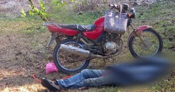 Extranjero se quita la vida con su moto en Sayulita