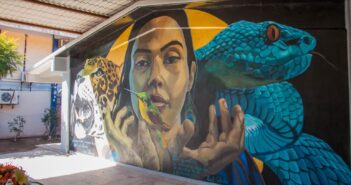 Llevan el arte a escuelas de Puerto Vallarta