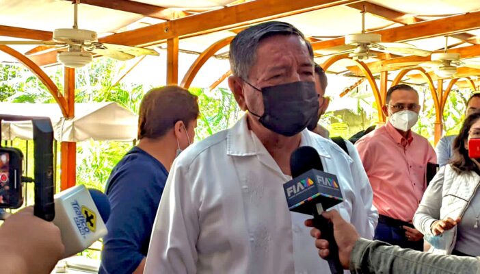 “Ilegales y arbitrarias” dijo Luis Michel sobre las manifestaciones del sindicato de trabajadores