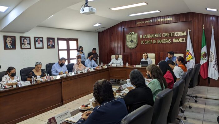 Separan del cargo a secretario del ayuntamiento de Bahía