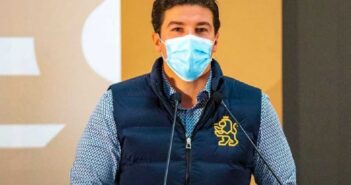 Nuevo León se suma a la libre elección en uso de cubrebocas