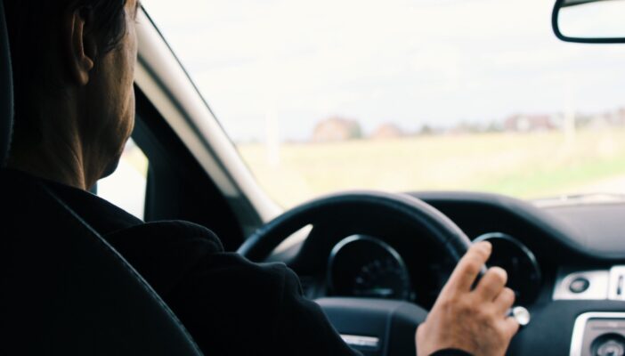 Chofer de plataforma abusa de usuaria y le dan solo 8 años de cárcel