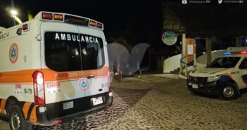 Sigue desaparecido tapatío que entró al mar en Playa Camarones