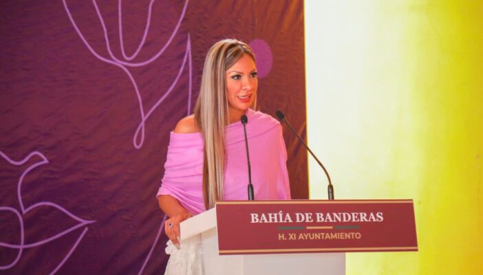 Mirtha Villalvazo pide a presidenta del DIF firme su renuncia