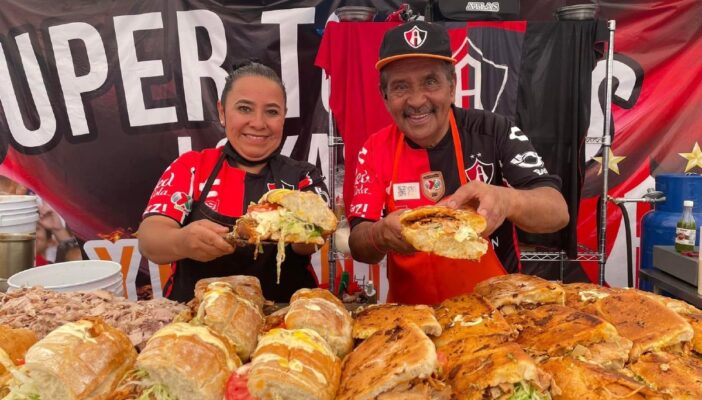 Regala 'Don Chava' 500 tortas por el bicampeonato del Atlas