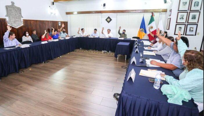 Buscan empedrar 11 calles de Vallarta