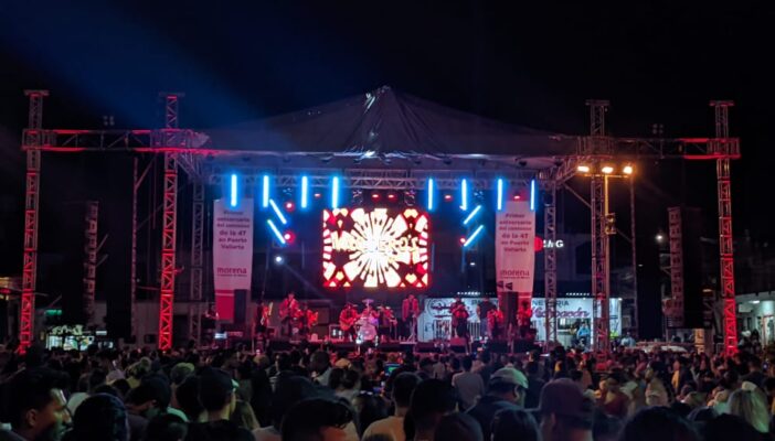 Al estilo del PRIAN, Morena festeja el primer año de su triunfo