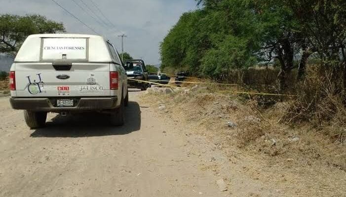 Encuentran a mujer sin vida a un costado del río en Tomatlán