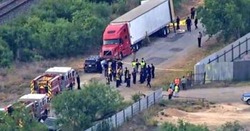 Se eleva a 53 la cifra de migrantes muertos en Texas