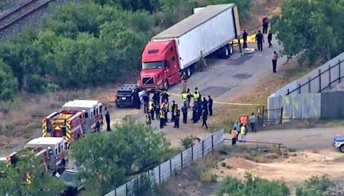 Se eleva a 53 la cifra de migrantes muertos en Texas
