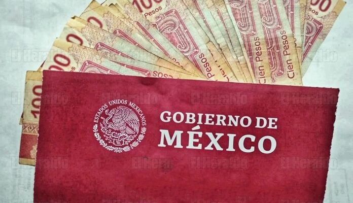 Gobierno de México llevará becas de 'ninis' a Los Ángeles
