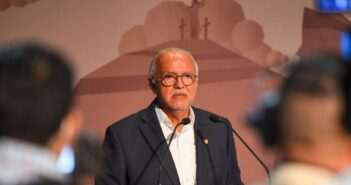 Insiste Navarro Quintero en injusticias con transportistas nayaritas