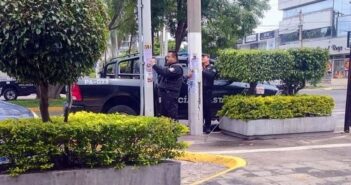 Policías de Jalisco retiran fichas de búsqueda de personas desaparecidas