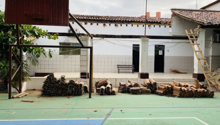 Escuela 20 de noviembre no estará lista en agosto, aseguran padres de familia