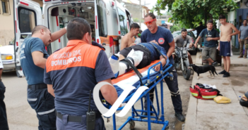 Automovilista le destroza la pierna a motociclista en el Coapinole