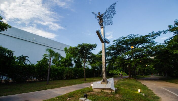 Parque lineal en penumbras, piden ciudadanos atención inmediata