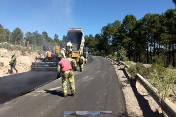 Señalan filas kilométricas en la federal 200