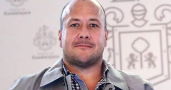 'Se tiene que analizar', dice Alfaro por posible aumento de sueldo de diputados