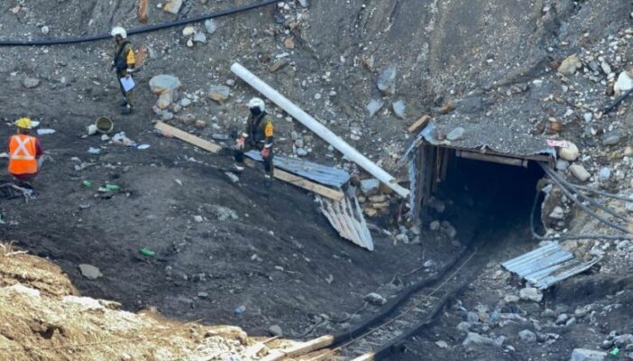 Descarta AMLO cese de titular de Protección Civil Federal