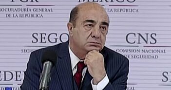 Hasta 82 años de prisión darían a Murillo Karam