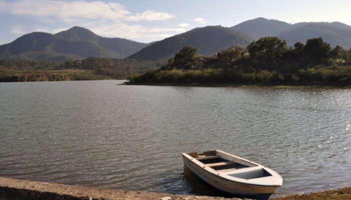 Presa Corrinchis pierde algo de agua; Cajón de Peñas sigue acumulando