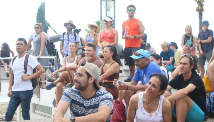 Realizan apertura oficial de la competencia de senderismo UTMB