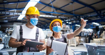 Diputados proponen que trabajadores disfruten dos días y medio de descanso a la semana