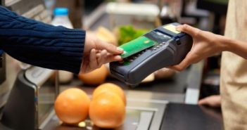 Comisiones por pagar con tarjeta están prohibidas: Profeco