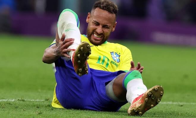 Neymar se pierde la fase de grupos