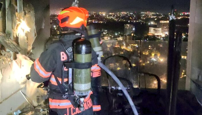 Se incendia departamento en Zapopan