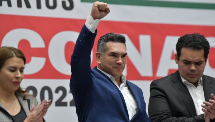 Alito Moreno seguirá al frente del PRI hasta 2024