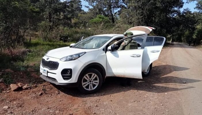 Aseguran armas largas, cargadores, cartuchos y droga en Mazamitla, Jalisco