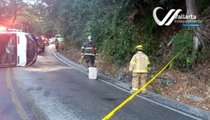 Se registra aparatoso accidente en la carretera 200 a la altura de Conchas Chinas