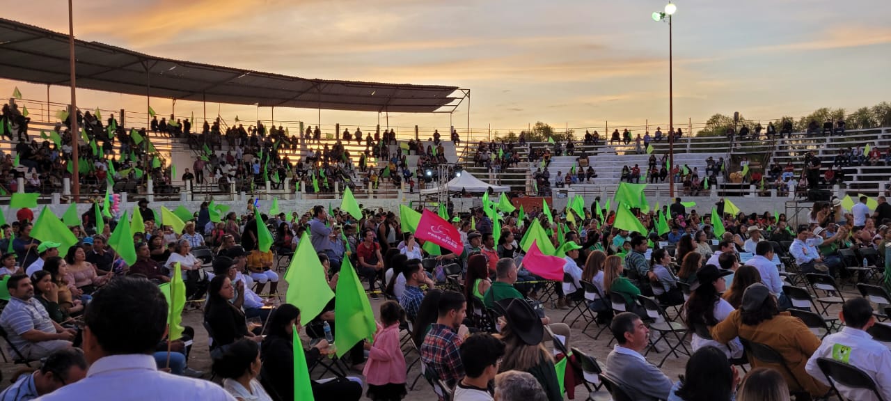Ante un gran número de asistentes rindió protesta nuevo comité del Verde Vallarta 1 Ante un gran número de asistentes rindió protesta nuevo comité del Verde Vallarta