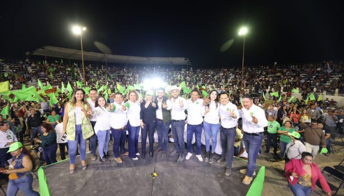 Ante un gran número de asistentes rindió protesta nuevo comité del Verde Vallarta