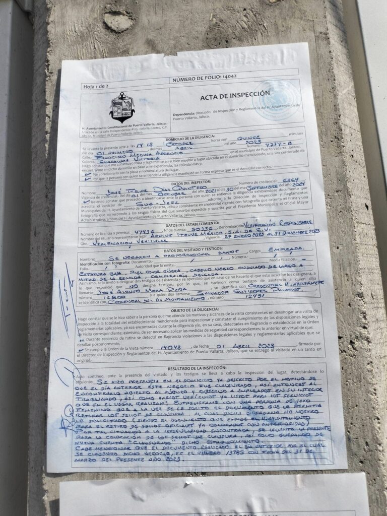 ¿Por qué clausuraron el verificentro de Puerto Vallarta? Esto es lo que dice el documento pegado en el establecimiento 2 clausura del centro de verificación responsable