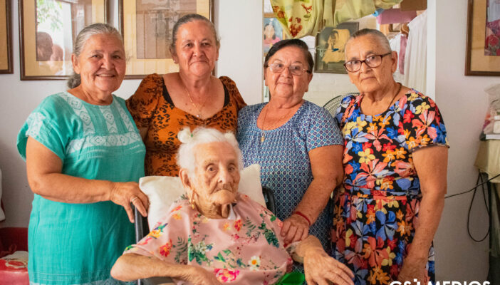 María Zepeda Castillo, mejor conocida como “Doña Mari” o “la abuelita del barrio”