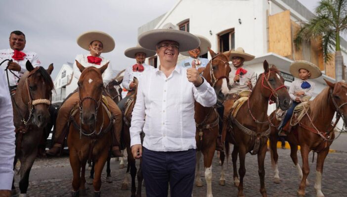 "Transparencia y austeridad", menciona Ebrard: gastó cerca de 26 mil pesos en Puerto Vallarta