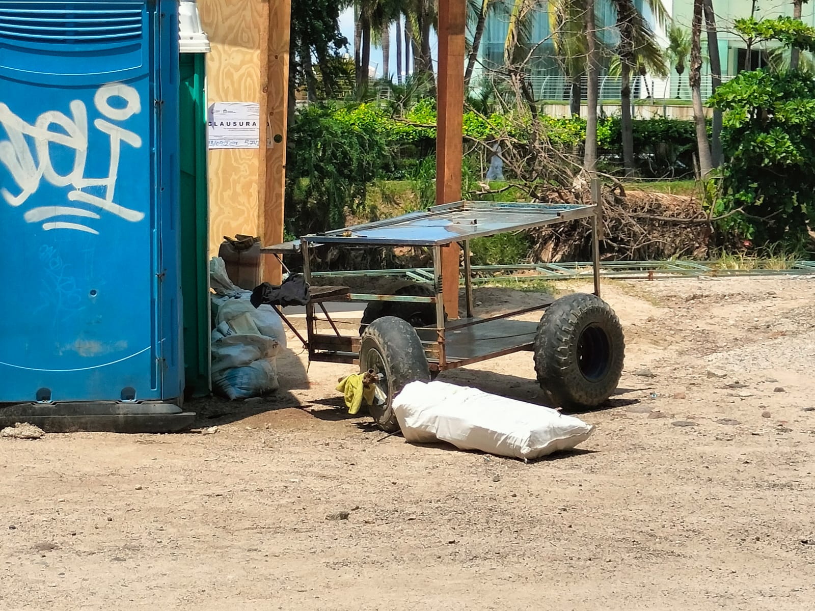 “No hay condiciones equitativas para trabajar en la playa del Holi” 2 “No hay condiciones equitativas para trabajar en la playa del Holi”