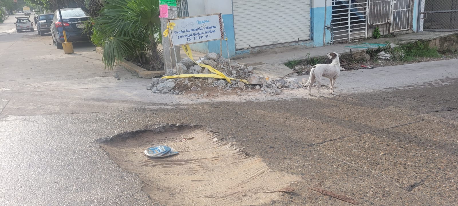 Av. Víctor Iturbe, afectada por las obras sin terminar de SEAPAL Vallarta