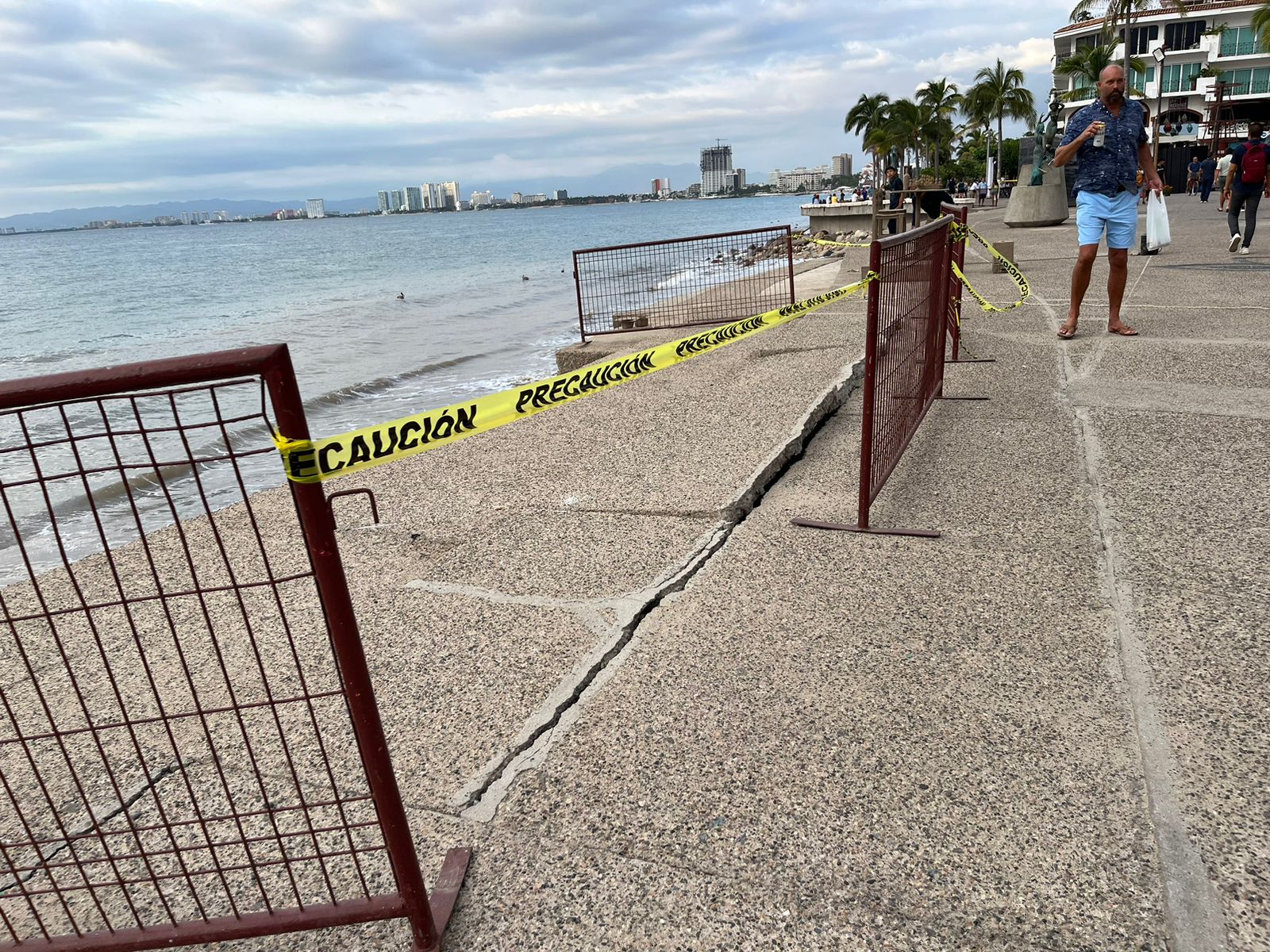 Las catrinas en Puerto Vallarta, una fachada para esconder zonas de riesgo
