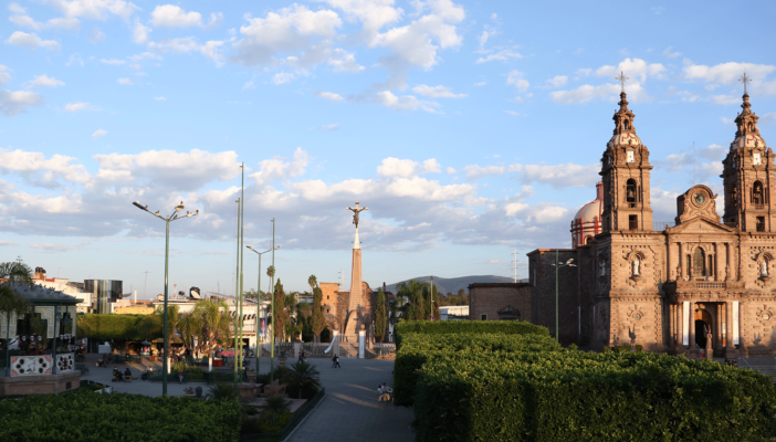 Pánico en Ocotlán por enfrentamiento entre policías y GN contra civiles armados