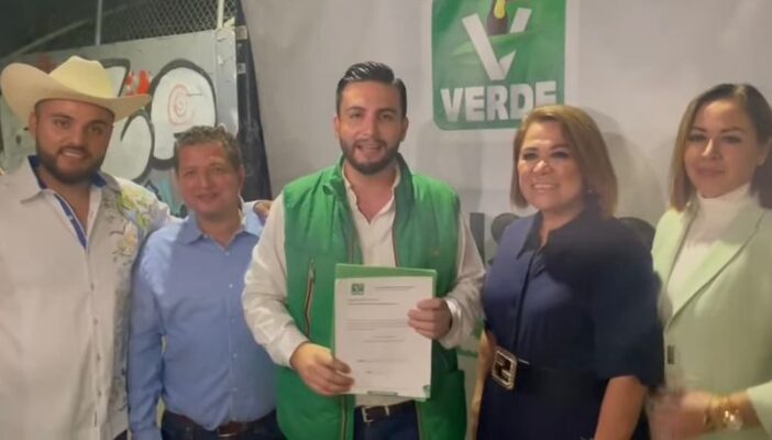 Luis Munguía anuncia su precandidatura para la alcaldía de Puerto Vallarta