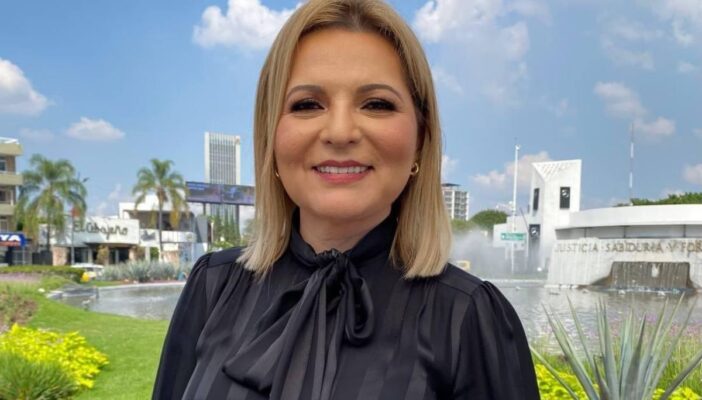 Claudia Delgadillo se mantiene como líder en preferencias electorales