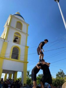 Con colorido desfile celebran el 113 aniversario de la Revolución Mexicana en Las Palmas