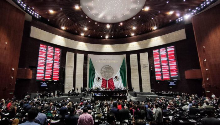 Frenan dictamen que busca reducir la jornada laboral